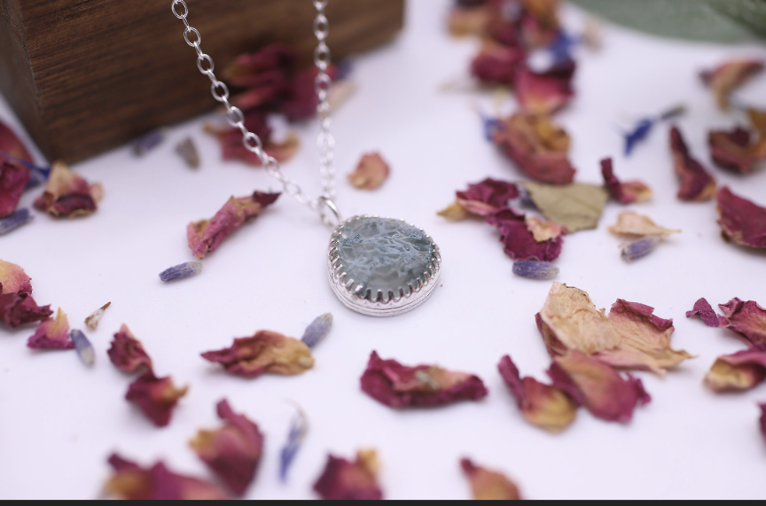 Moss Agate and Silver Necklace